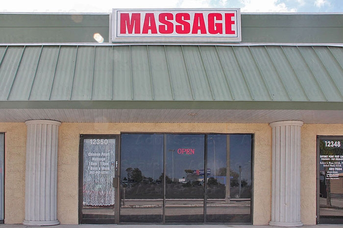 Where find parlors happy ending massage  in Springs, Gauteng 